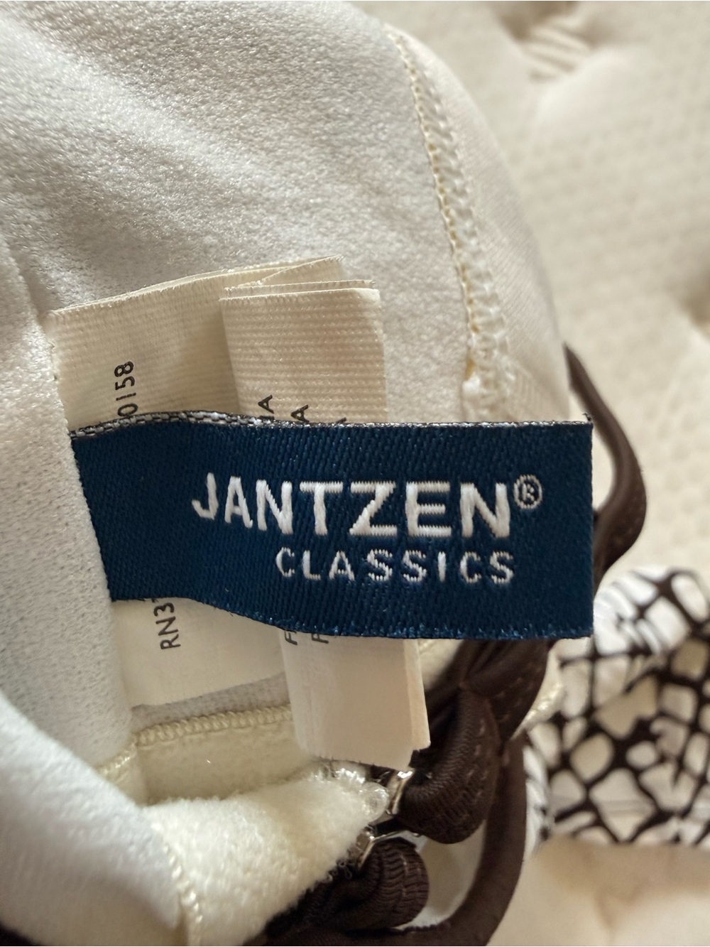 Jantzen Dark Brown and white Printed Swim Top size 6 - Picture 4 of 5